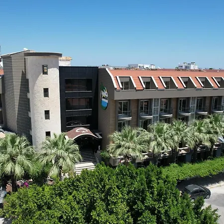 מלון Camyuva